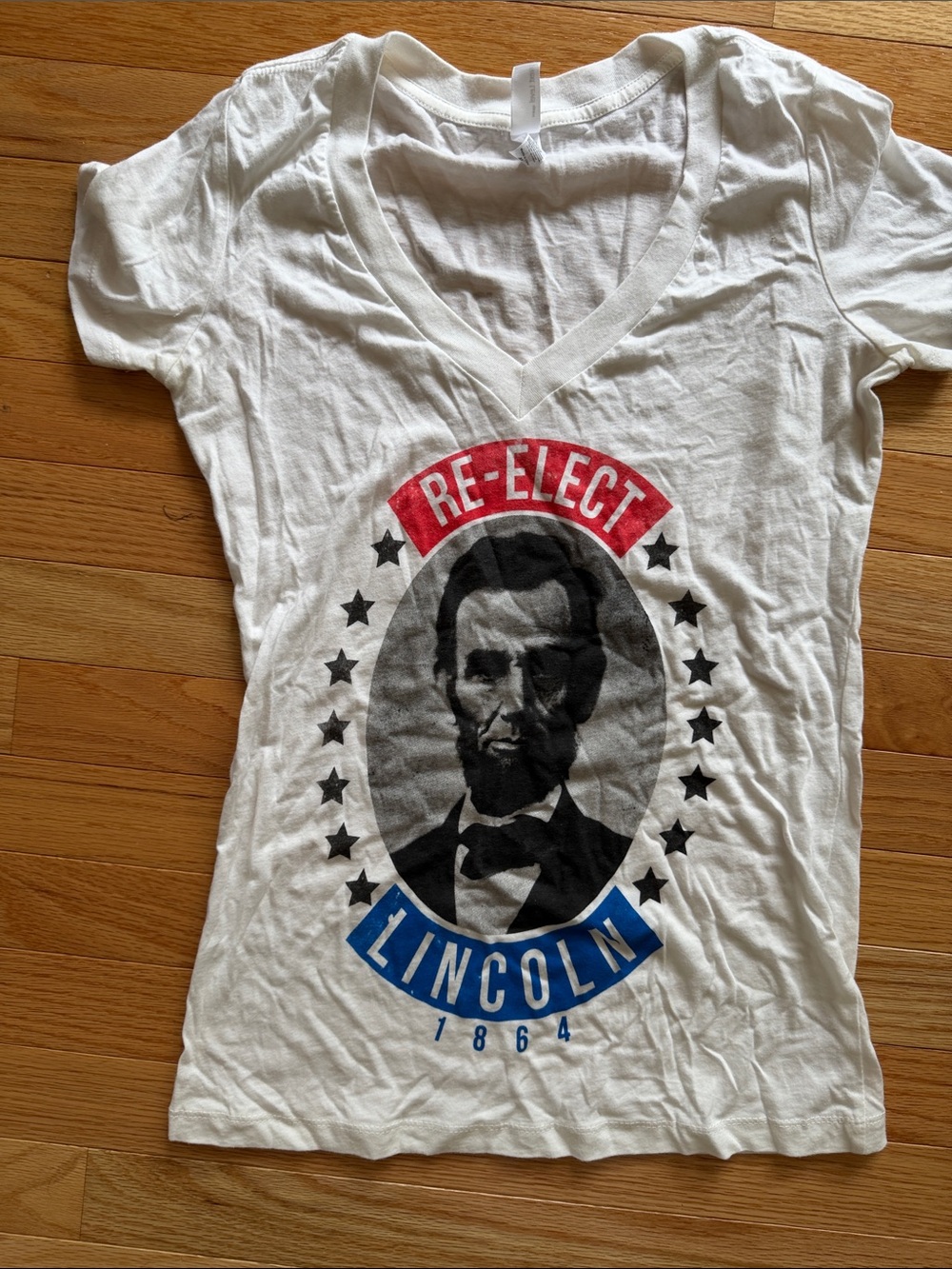 Next Level Apparel White V-Neck 'Re-Elect Lincoln' Graphic Tee M